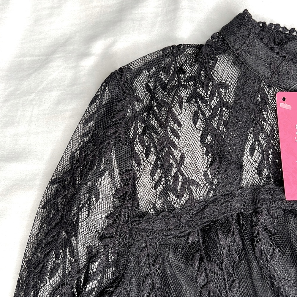 Lace long sleeve top